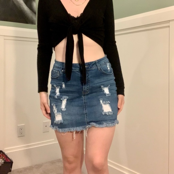 FASHION NOVA ripped jean skirt🤍 - Picture 2 of 5